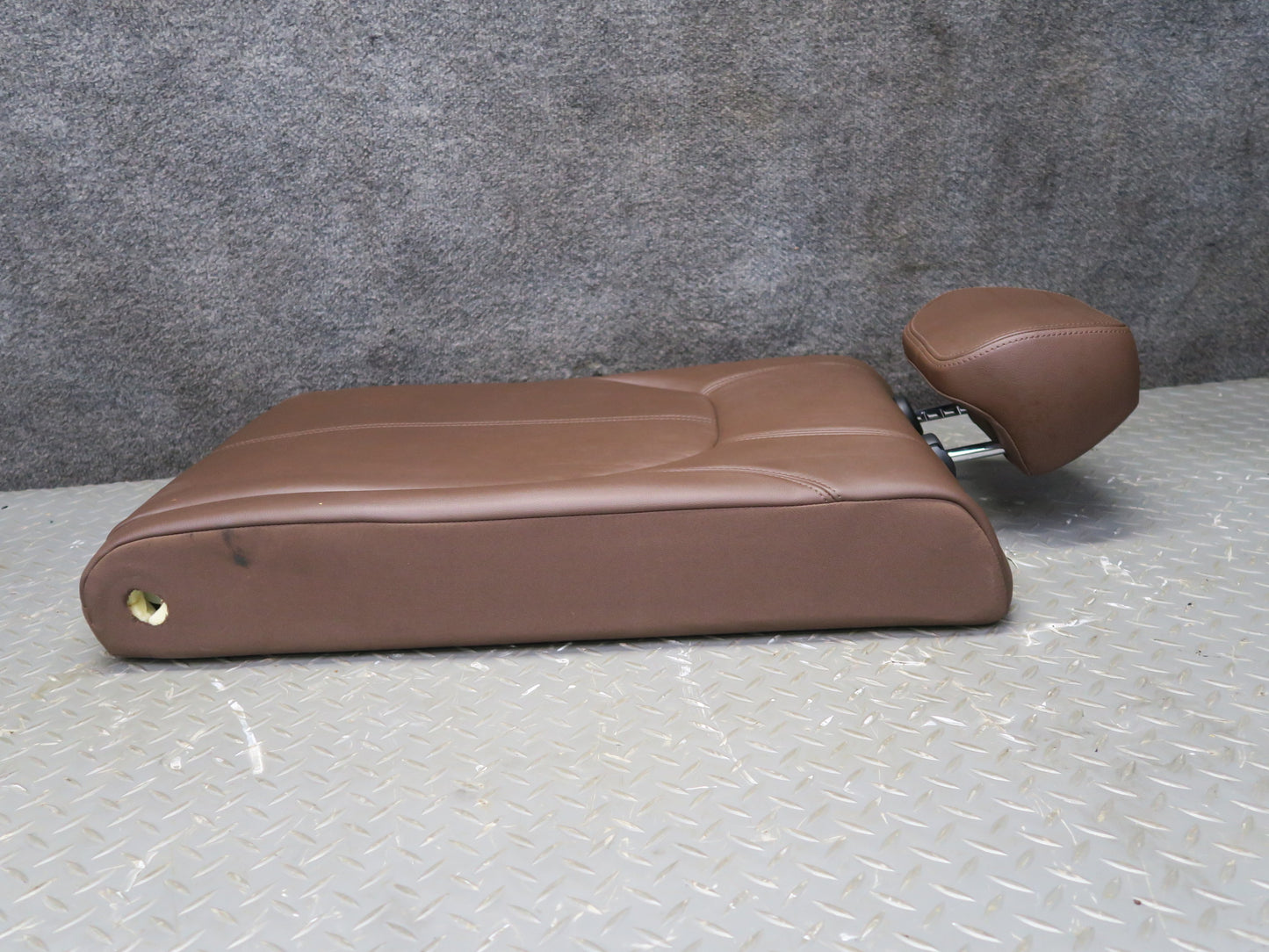 2017-2023 Alfa Romeo Stelvio Rear Right Upper Seat Cushion w Headrest Chocolate