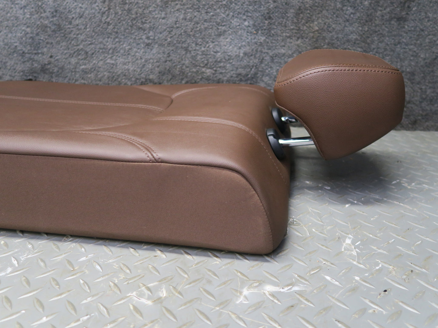 2017-2023 Alfa Romeo Stelvio Rear Right Upper Seat Cushion w Headrest Chocolate