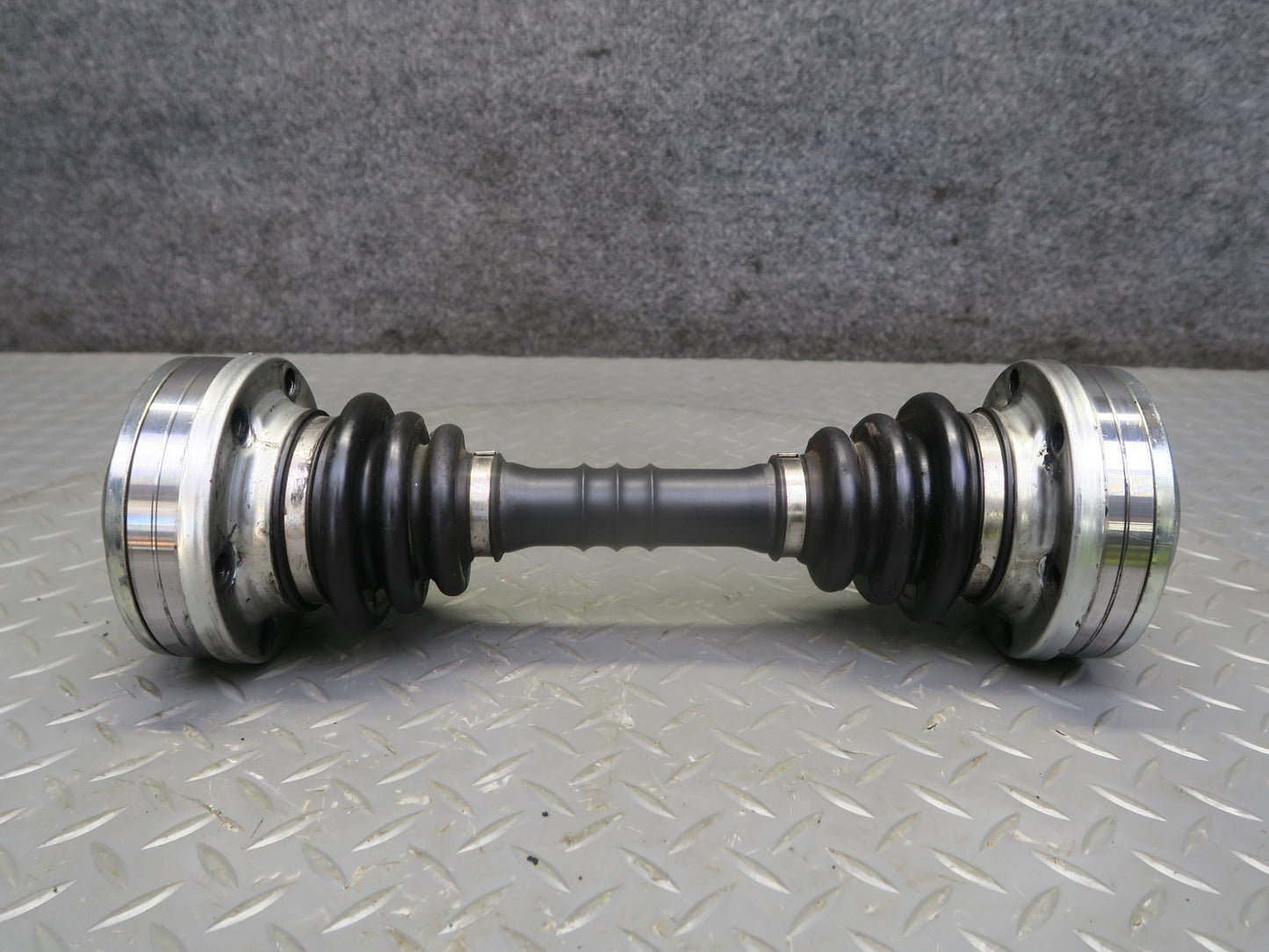 2002-2004 Mercedes W463 G500 A/T Rear Transmission to Transfer Case Drive Shaft