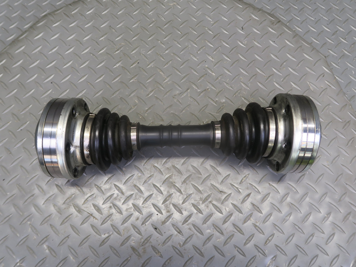 2002-2004 Mercedes W463 G500 A/T Rear Transmission to Transfer Case Drive Shaft