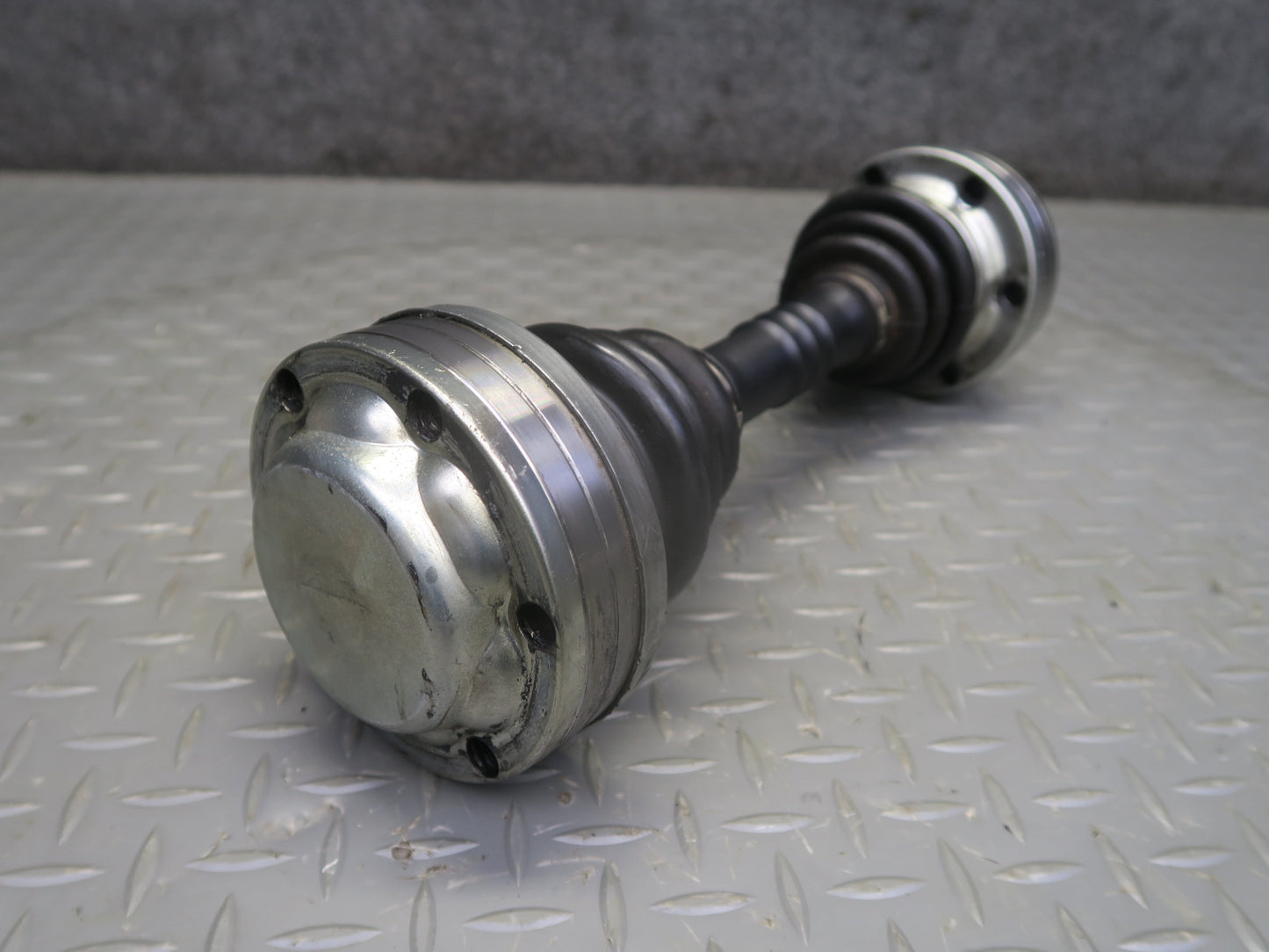 2002-2004 Mercedes W463 G500 A/T Rear Transmission to Transfer Case Drive Shaft