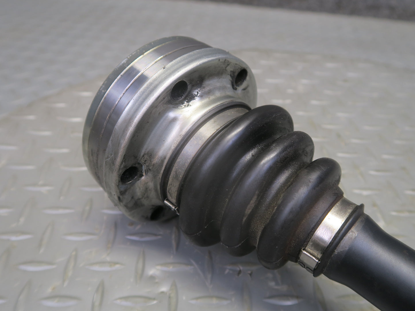 2002-2004 Mercedes W463 G500 A/T Rear Transmission to Transfer Case Drive Shaft