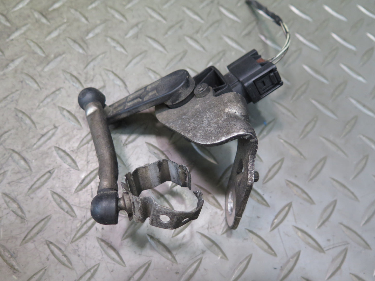 09-16 BMW E89 Z4 Front & Rear Suspension Height Level Sensor Set OEM