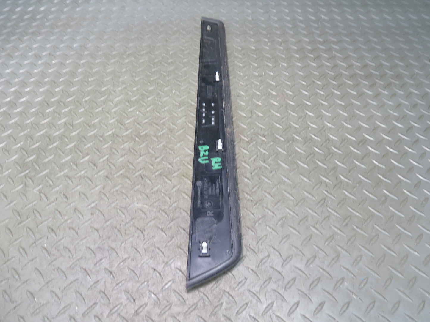 09-16 BMW E89 Z3 Left & Right Outer Door Scuff Sill Plate Trim Cover Set OEM
