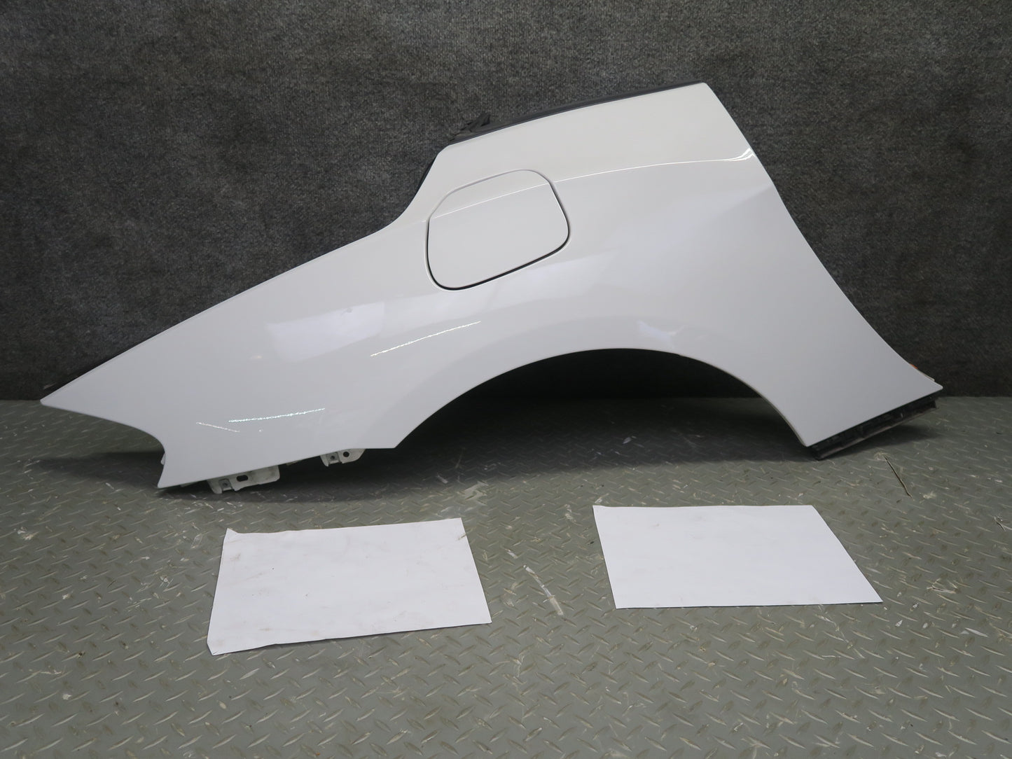 09-16 BMW E89 Z4 Rear Right Fender Shell Cover Panel w Fuel Door White Assy OEM