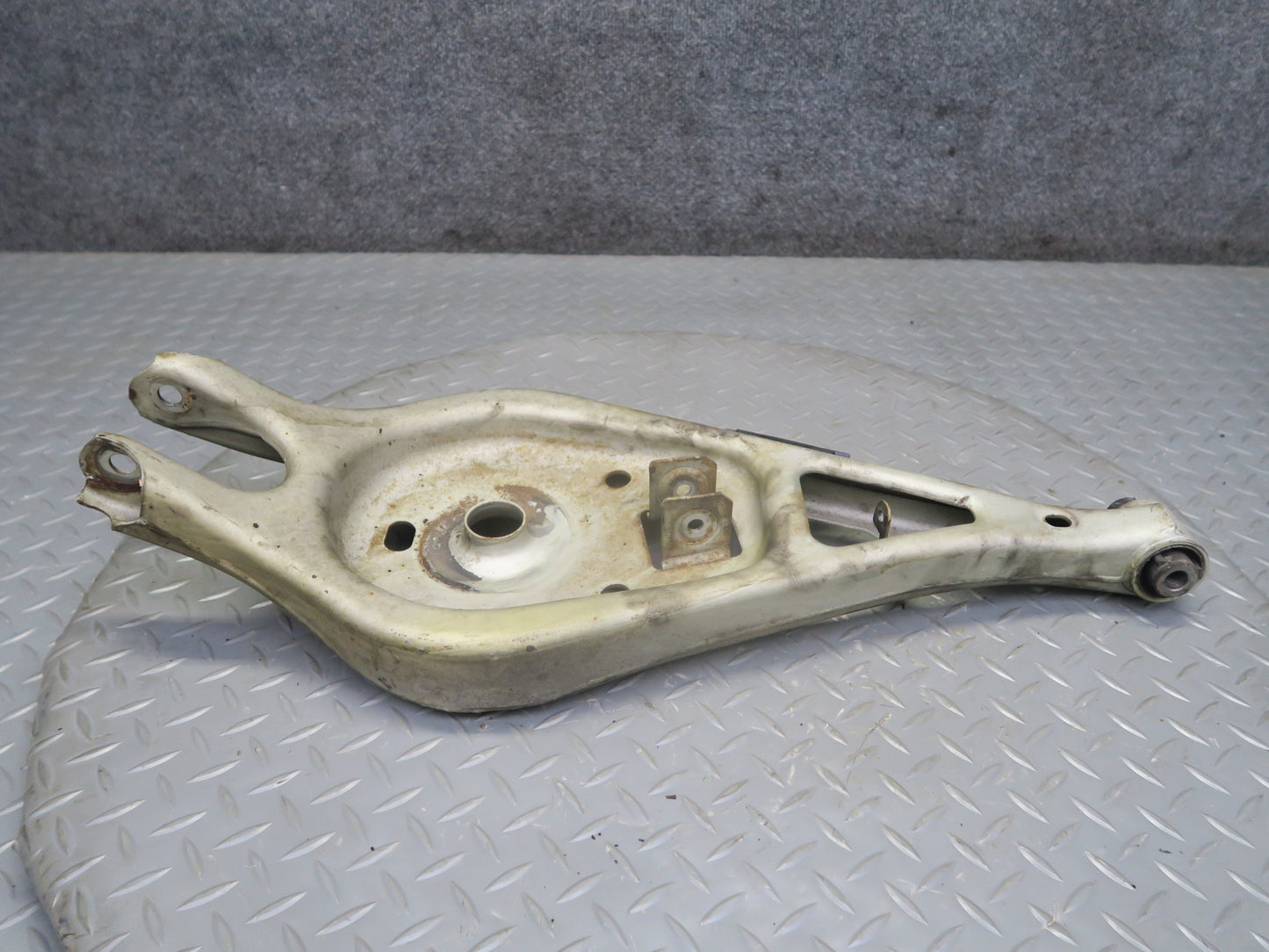 09-16 BMW E89 Z4 Set of 2 Rear Right Suspension Upper & Lower Control Arm OEM