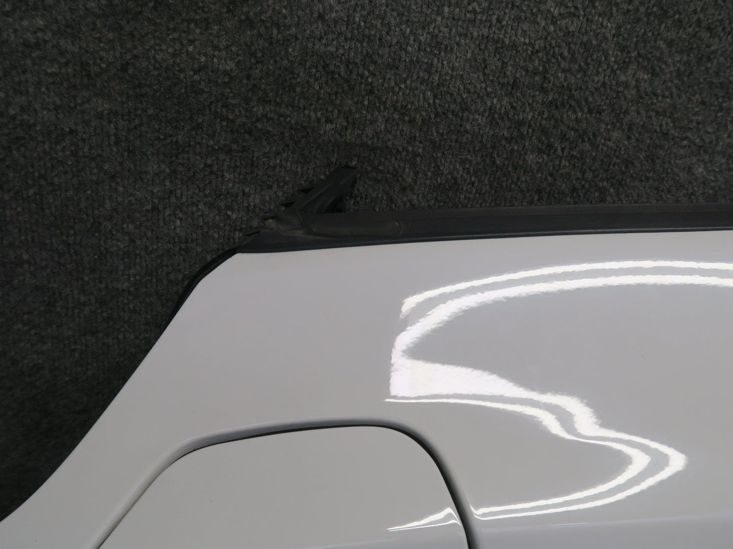 09-16 BMW E89 Z4 Rear Right Fender Shell Cover Panel w Fuel Door White Assy OEM