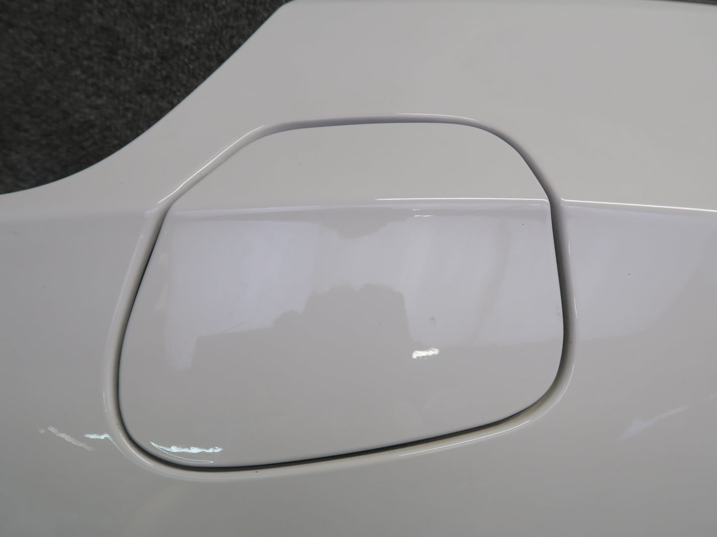 09-16 BMW E89 Z4 Rear Right Fender Shell Cover Panel w Fuel Door White Assy OEM