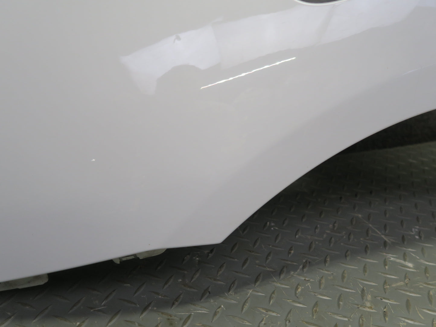 09-16 BMW E89 Z4 Rear Right Fender Shell Cover Panel w Fuel Door White Assy OEM