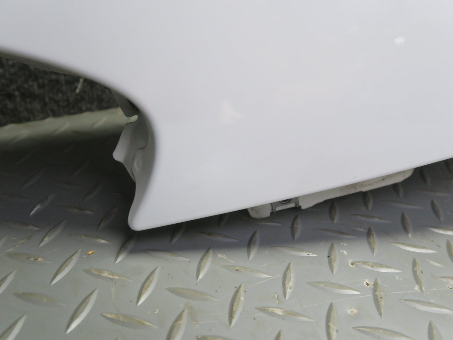 09-16 BMW E89 Z4 Rear Right Fender Shell Cover Panel w Fuel Door White Assy OEM