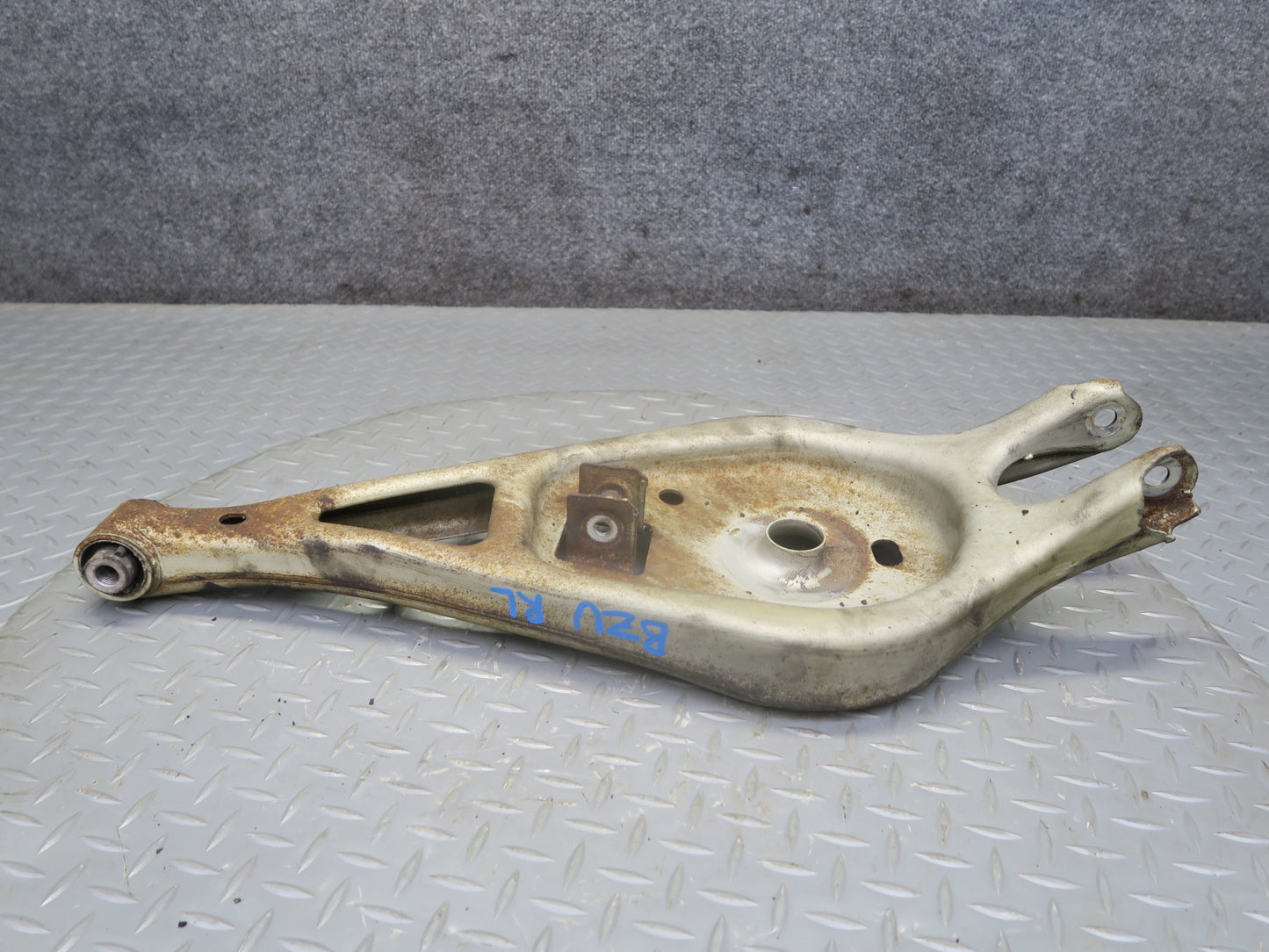 09-16 BMW E89 Z4 Set of 2 Rear Left Suspension Upper & Lower Control Arm OEM