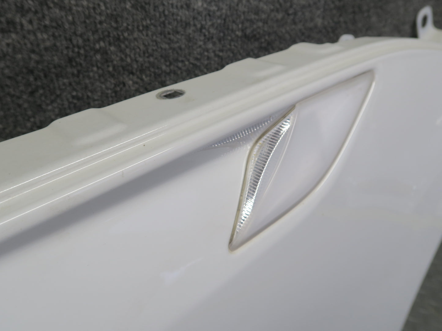 09-13 BMW E89 Z4 Front Right Fender Shell Cover Panel White OEM