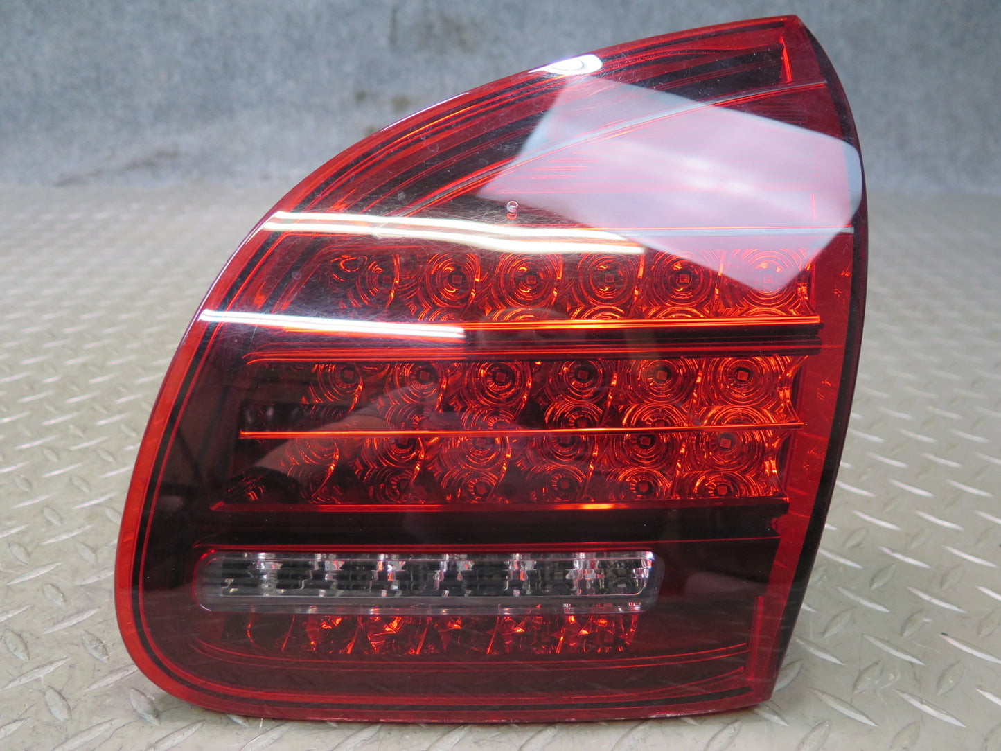 2011-2014 Porsche Cayenne 958 Rear Right Trunk Lid Inner Tail Light Lamp