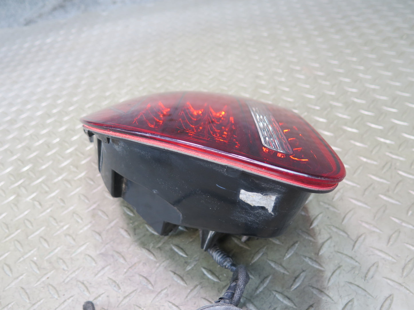 2011-2014 Porsche Cayenne 958 Rear Right Trunk Lid Inner Tail Light Lamp