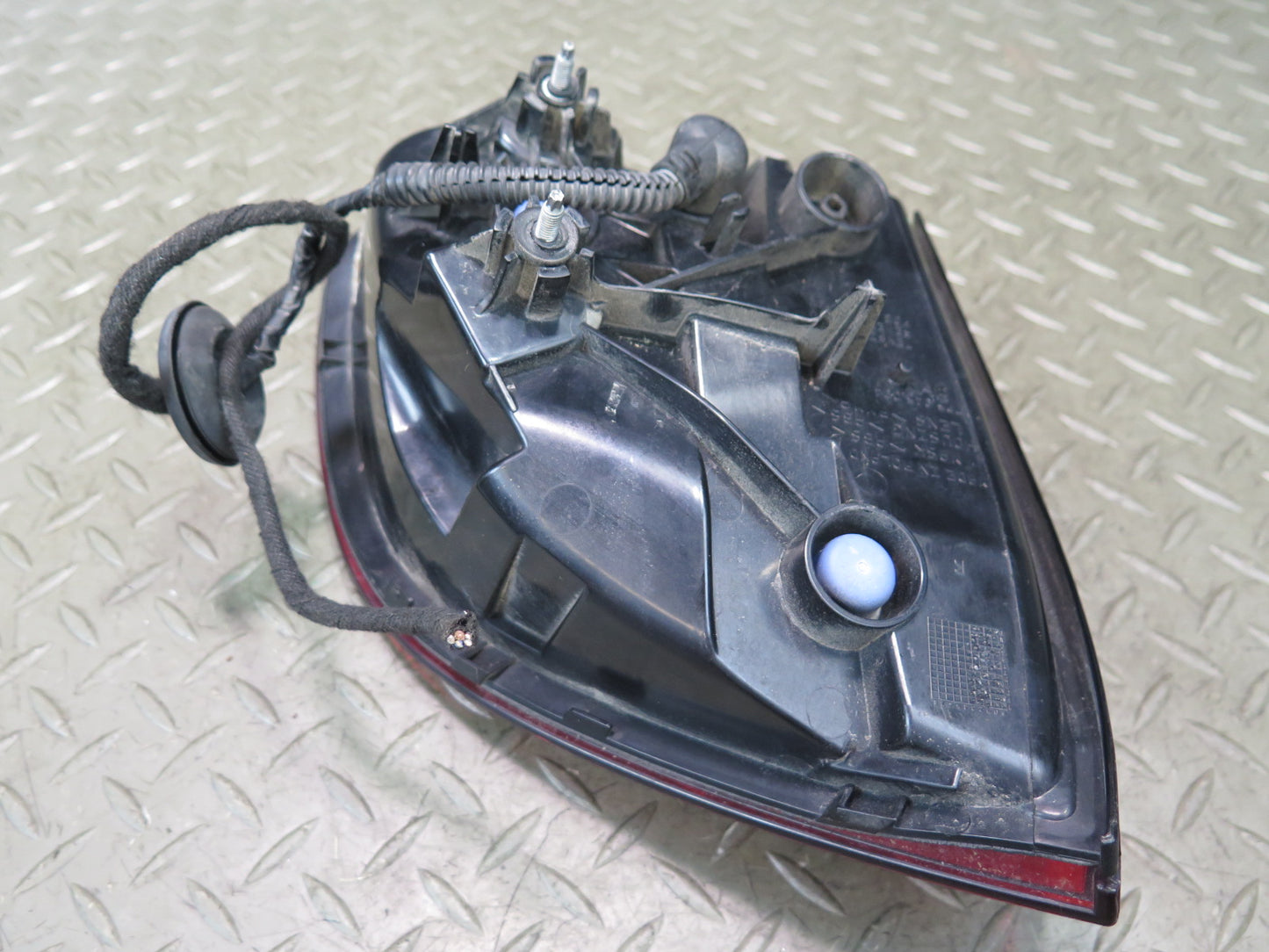 2011-2014 Porsche Cayenne 958 Rear Right Trunk Lid Inner Tail Light Lamp