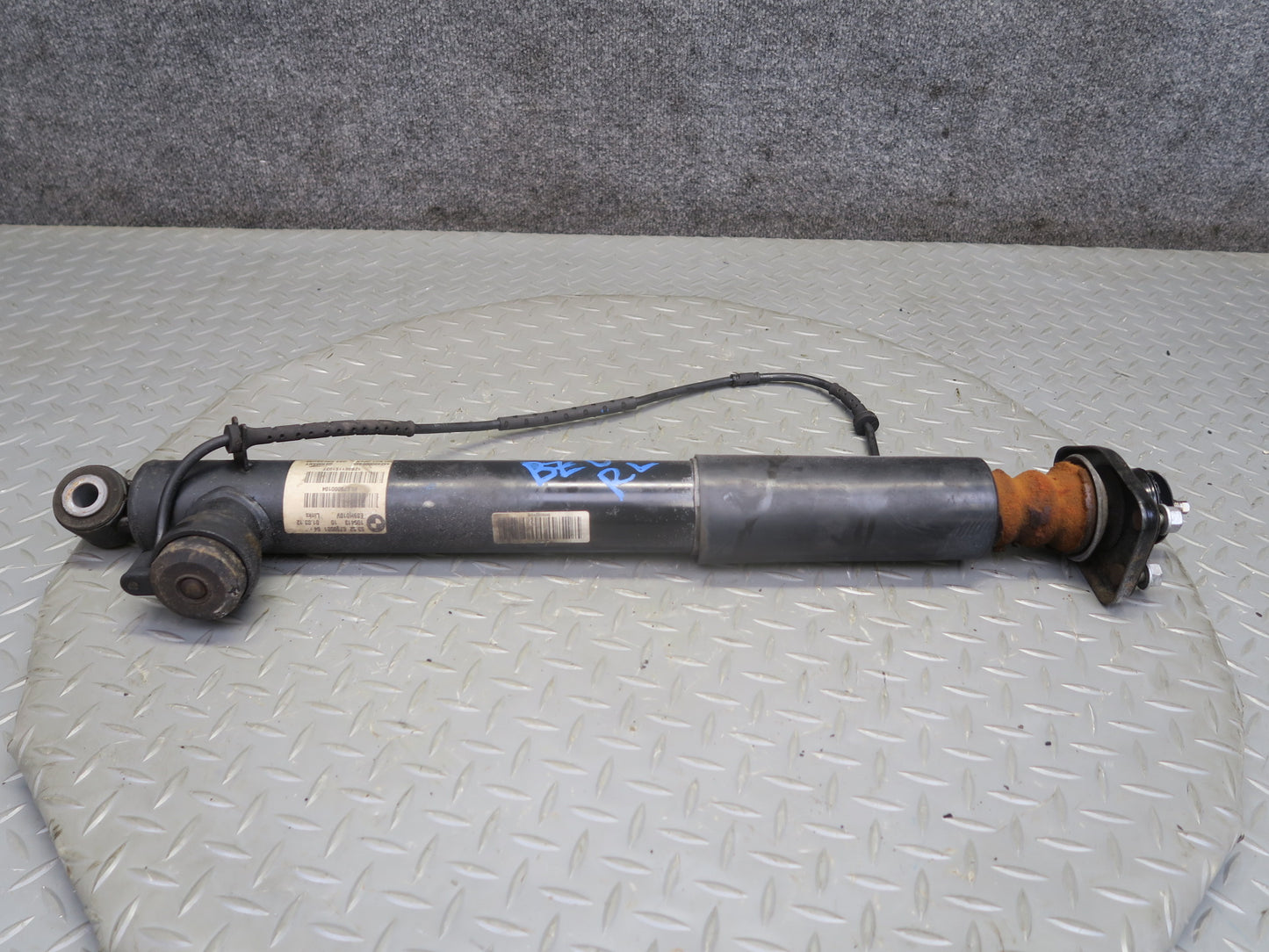 09-16 BMW E89 Z4 Set of 2 Rear Left Right VDC Adaptive Strut Shock Absorber OEM