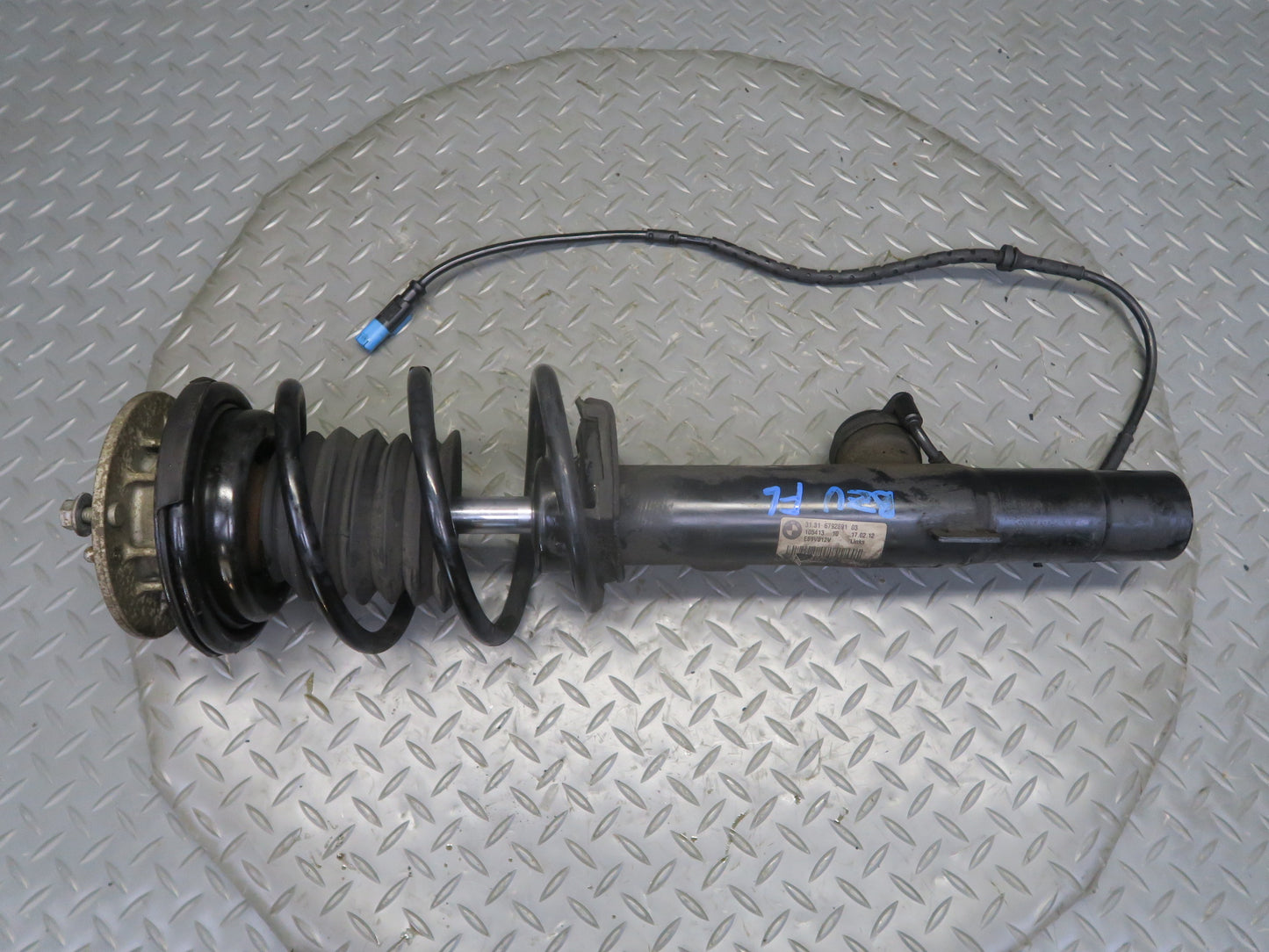 09-16 BMW E89 Z4 28i 30i Set of 2 Front VDC Adaptive Strut Shock Absorber OEM