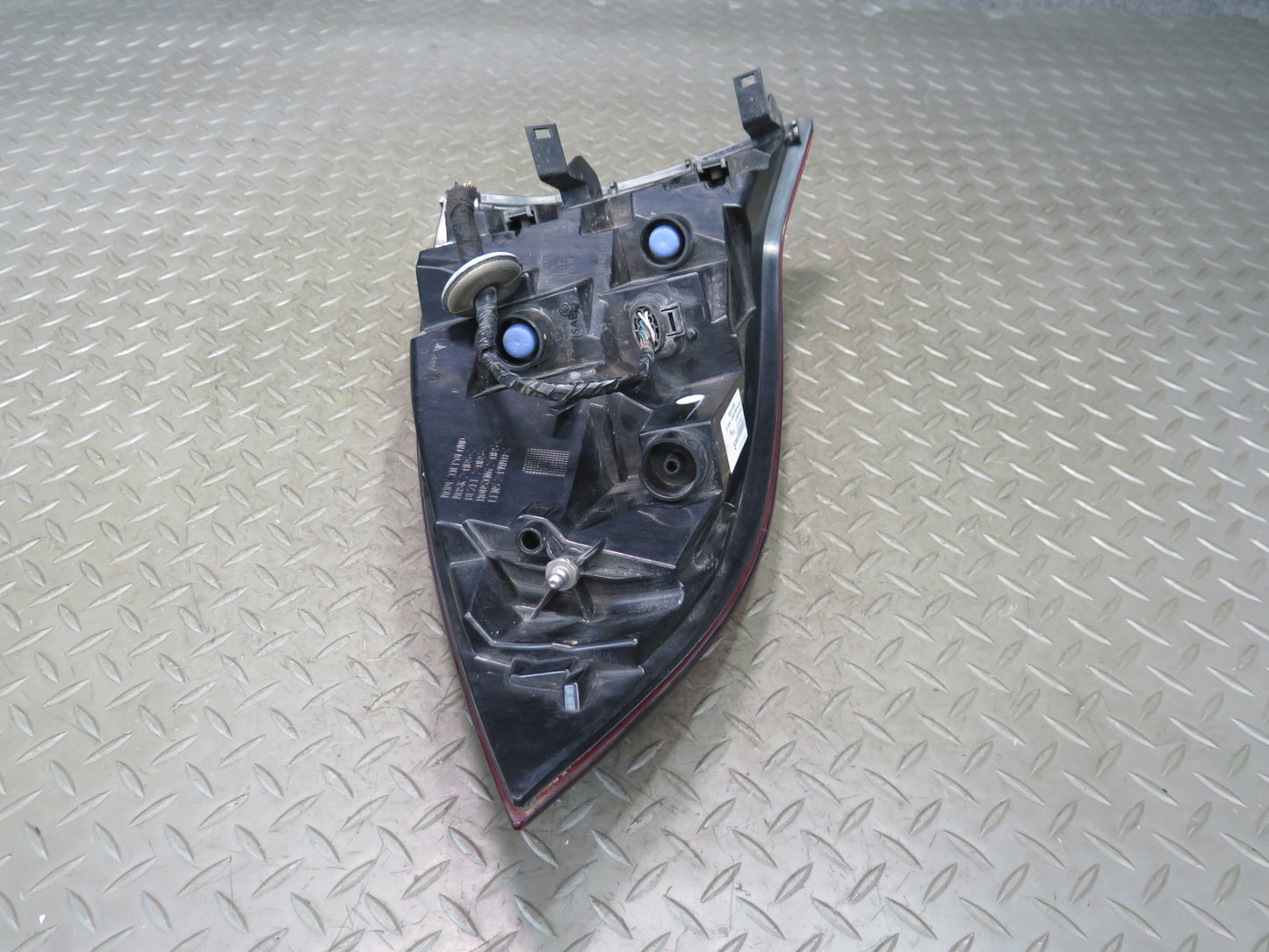 2011-2014 Porsche Cayenne 958 Rear Right Outer Tail Light Lamp 7P5945096S