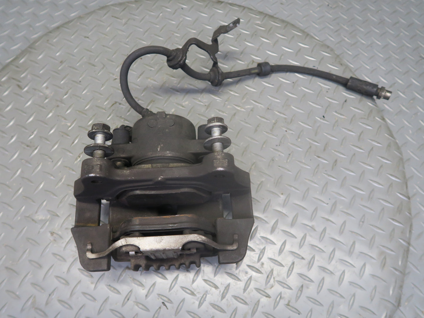 09-16 BMW E89 Z4 28i 30i 35i RWD Set of 2 Front Left Right Brake Caliper 84K OEM