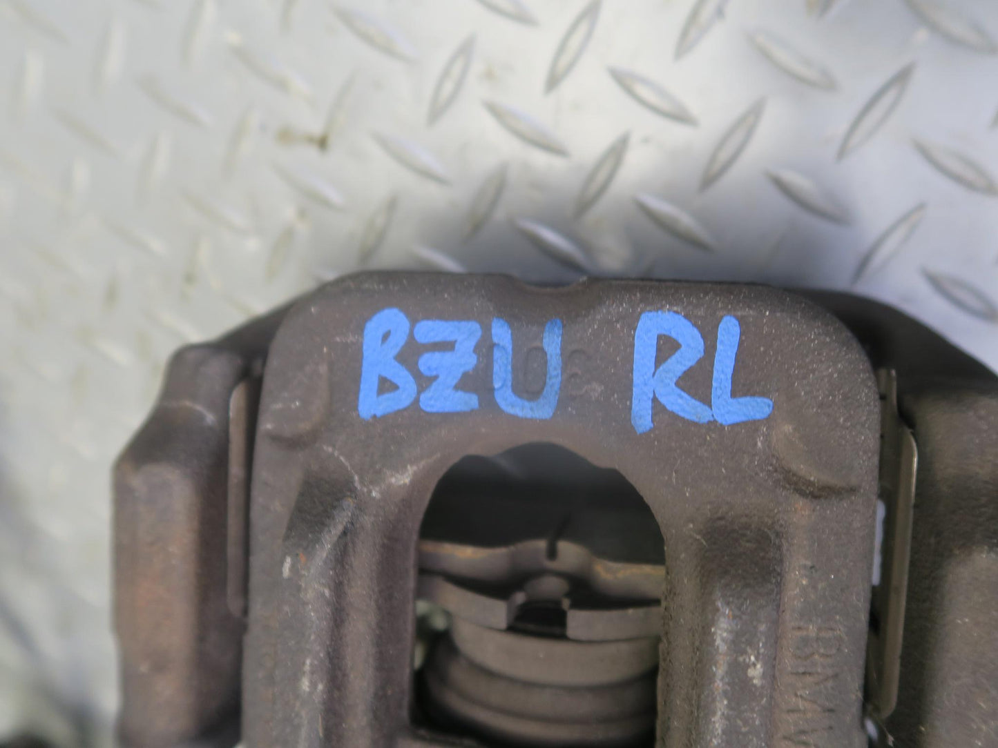 09-16 BMW E89 Z4 Set of 2 Rear Left & Right Brake Caliper 84K Miles OEM