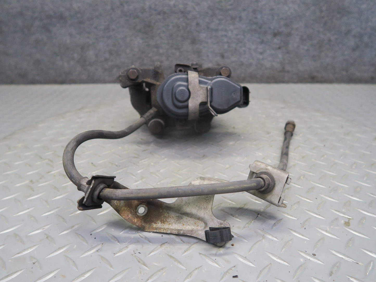 09-16 BMW E89 Z4 Set of 2 Rear Left & Right Brake Caliper 84K Miles OEM