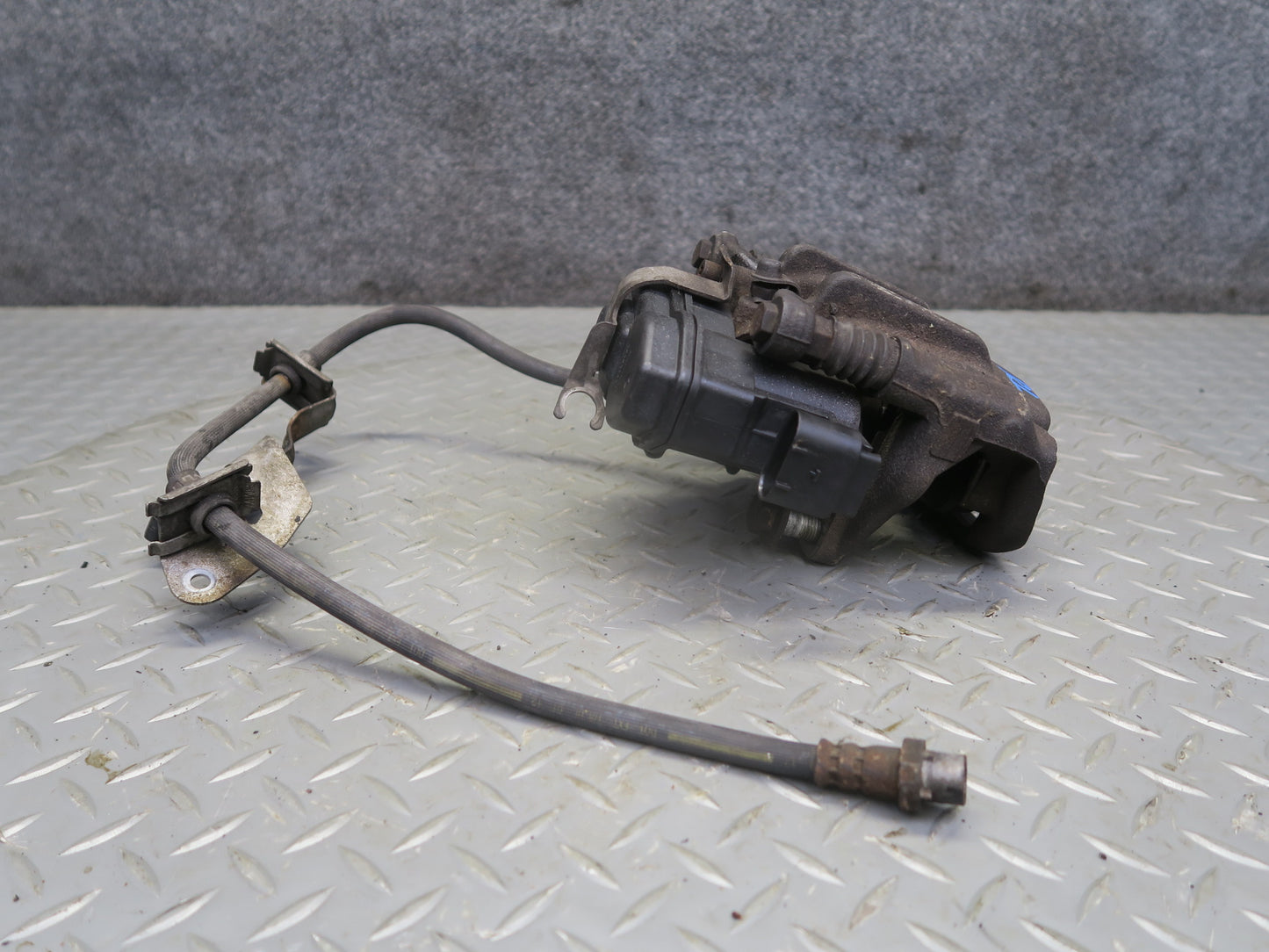 09-16 BMW E89 Z4 Set of 2 Rear Left & Right Brake Caliper 84K Miles OEM