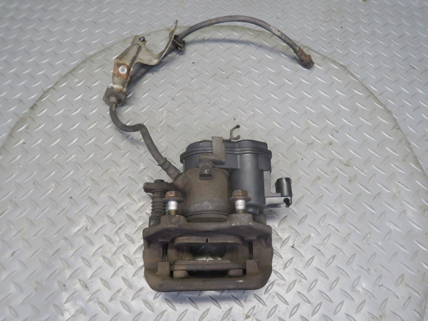 09-16 BMW E89 Z4 Set of 2 Rear Left & Right Brake Caliper 84K Miles OEM