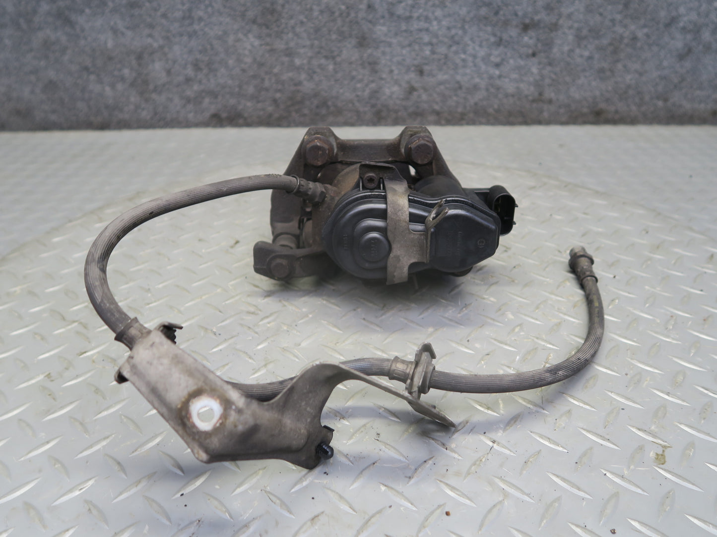 09-16 BMW E89 Z4 Set of 2 Rear Left & Right Brake Caliper 84K Miles OEM