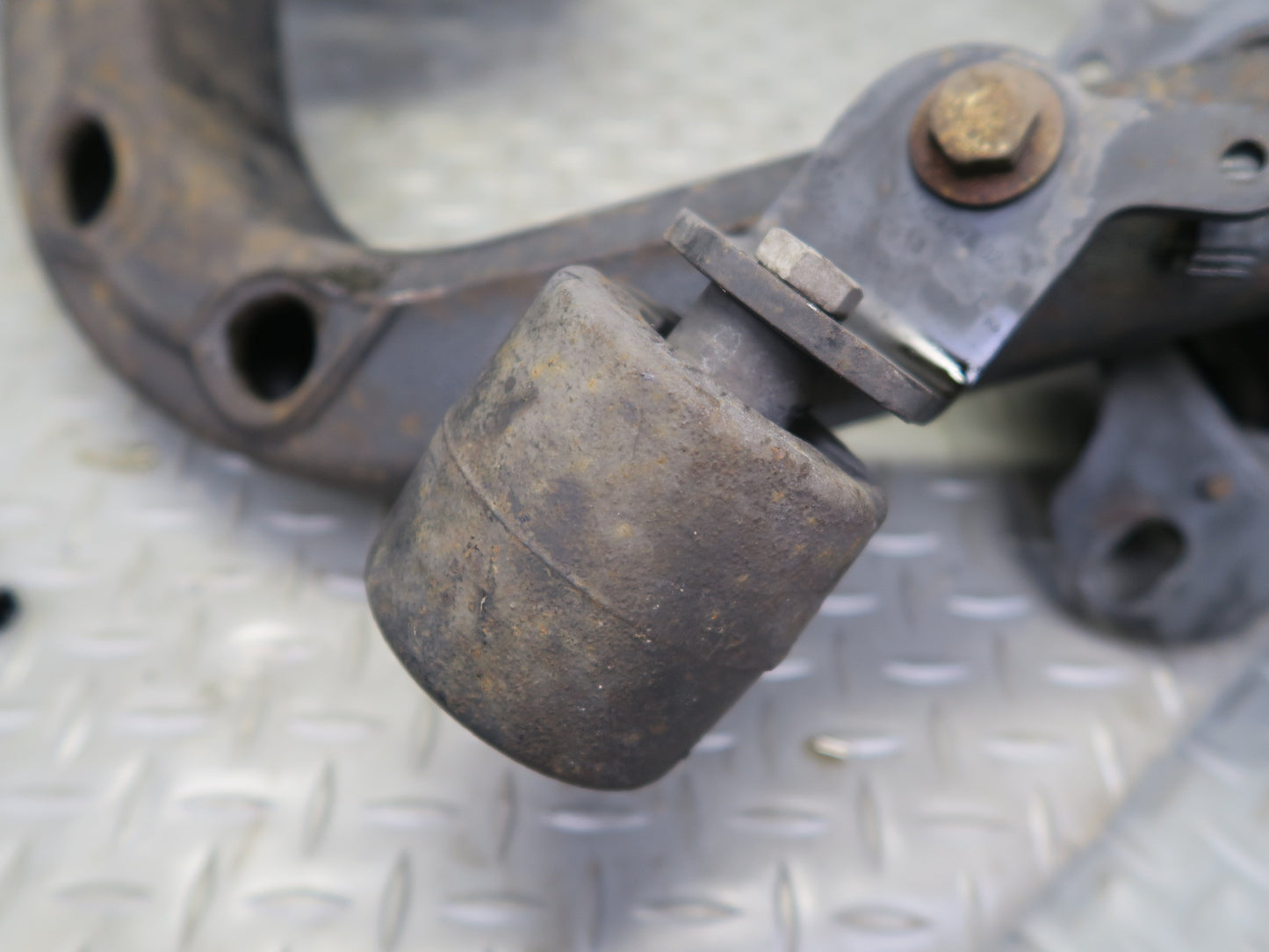09-16 BMW E89 Z4 Rear Right Spindle Knuckle Wheel Hub Trailing Arm 84K Miles OEM