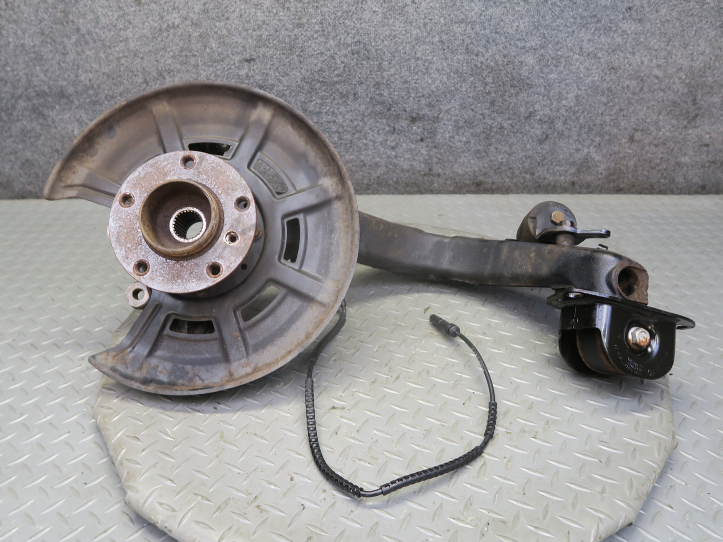 09-16 BMW E89 Z4 Rear Left Spindle Knuckle Wheel Hub Trailing Arm 84K Miles OEM