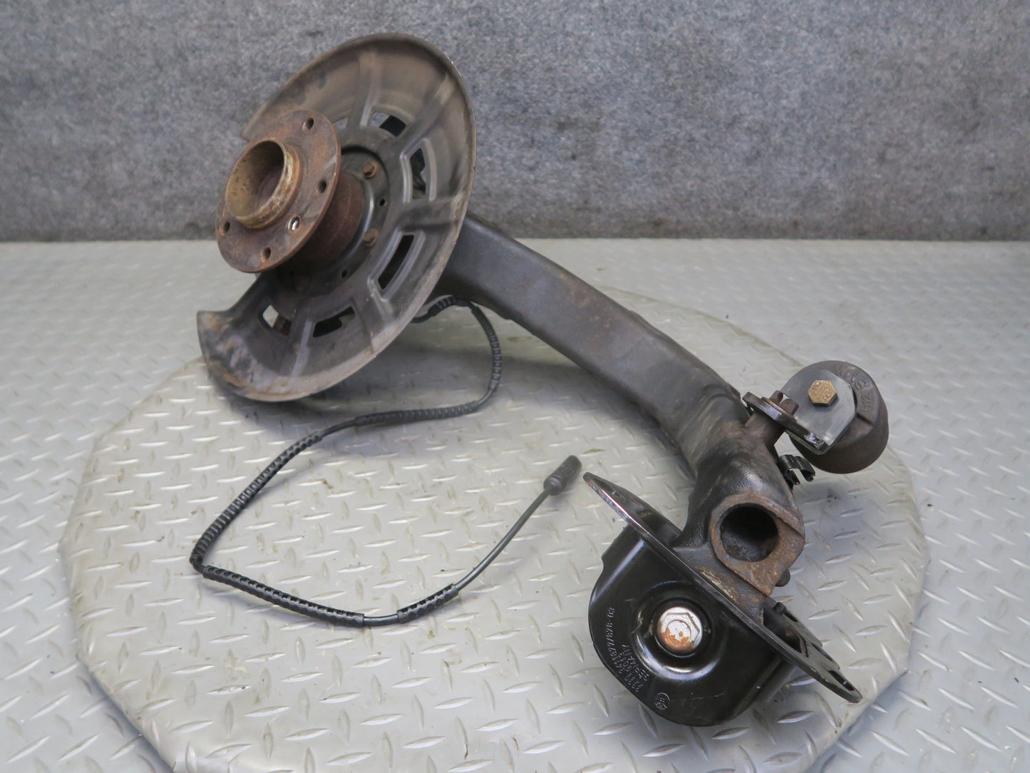 09-16 BMW E89 Z4 Rear Left Spindle Knuckle Wheel Hub Trailing Arm 84K Miles OEM