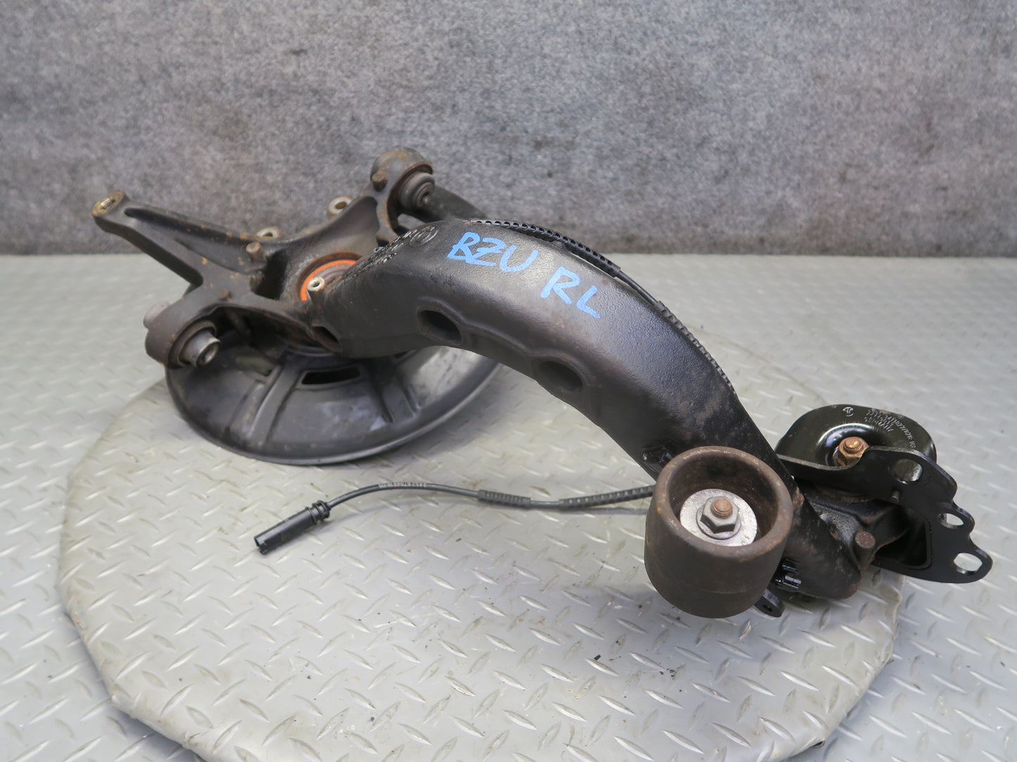 09-16 BMW E89 Z4 Rear Left Spindle Knuckle Wheel Hub Trailing Arm 84K Miles OEM