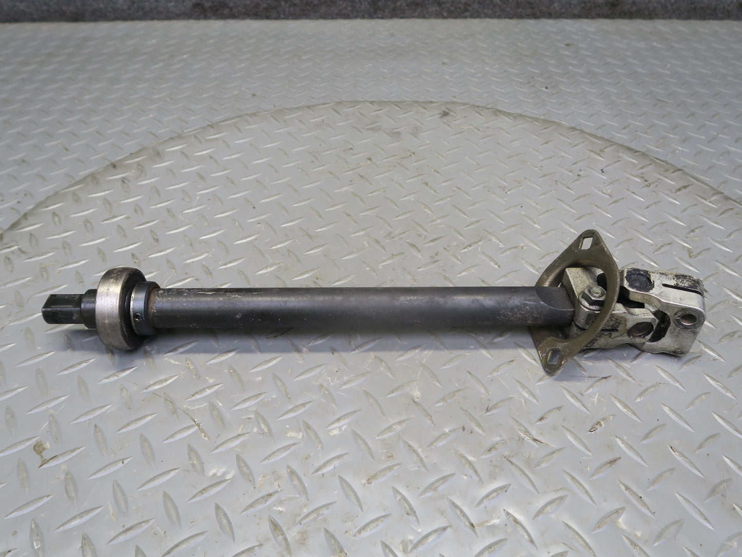 2002-2012 Mercedes W463 G500 Steering Column U Joint Shaft