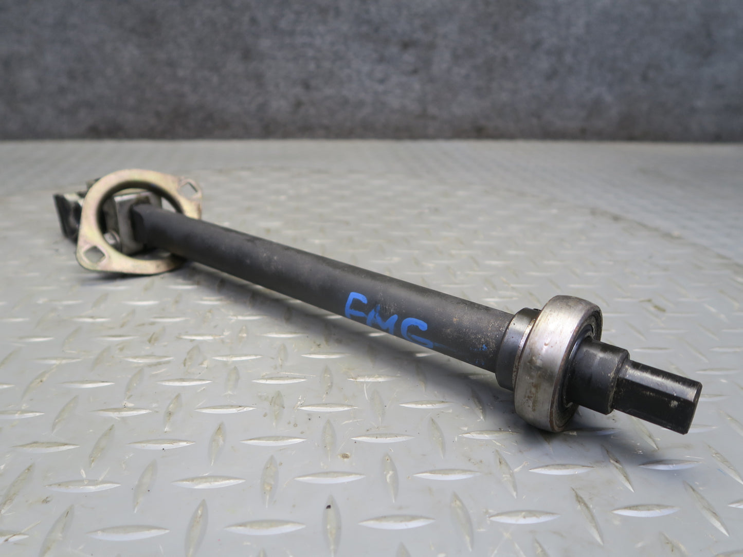 2002-2012 Mercedes W463 G500 Steering Column U Joint Shaft