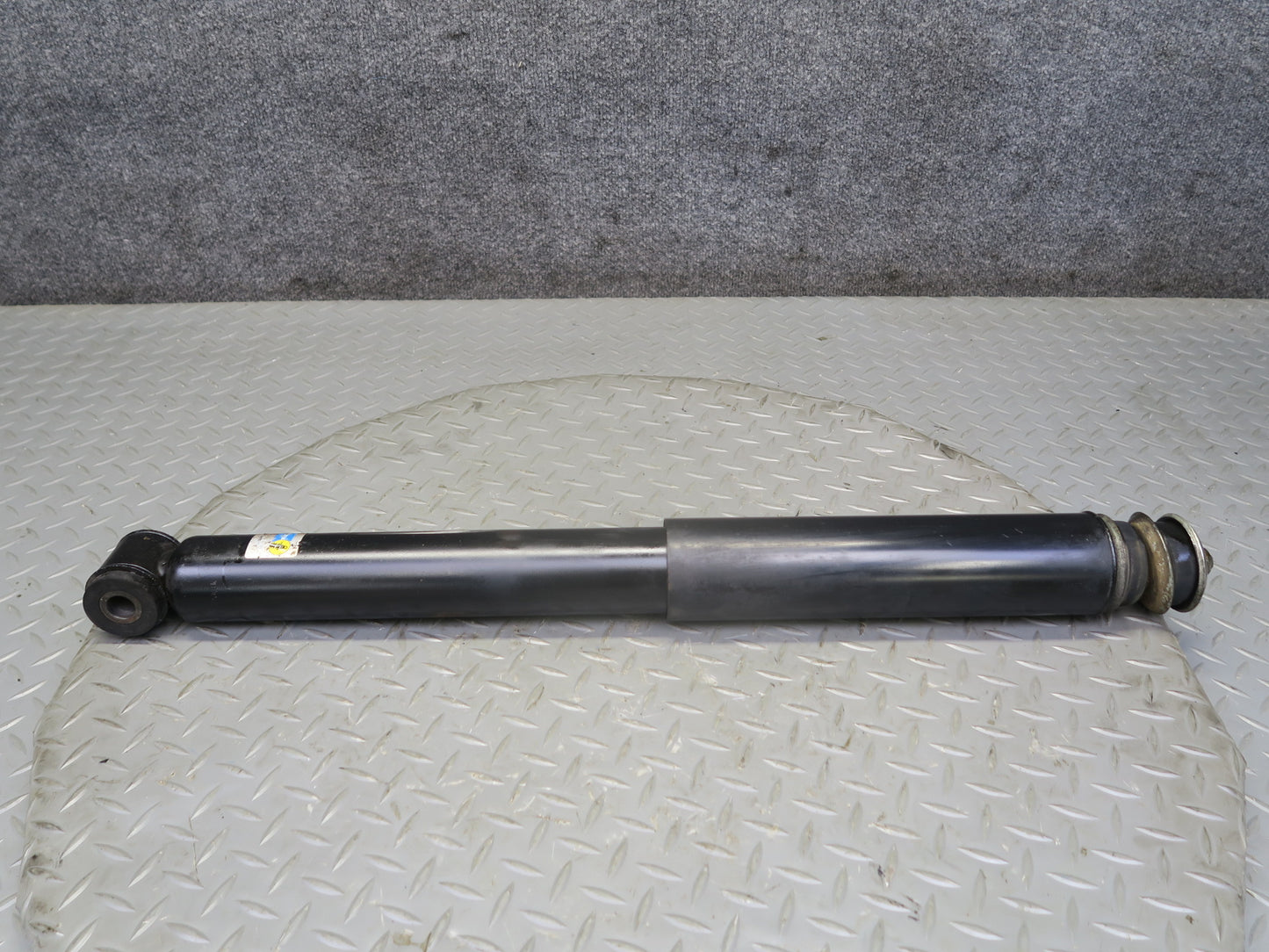 02-12 Mercedes W463 G500 Rear Left & Right Bilstein Strut Shock Absorber Set