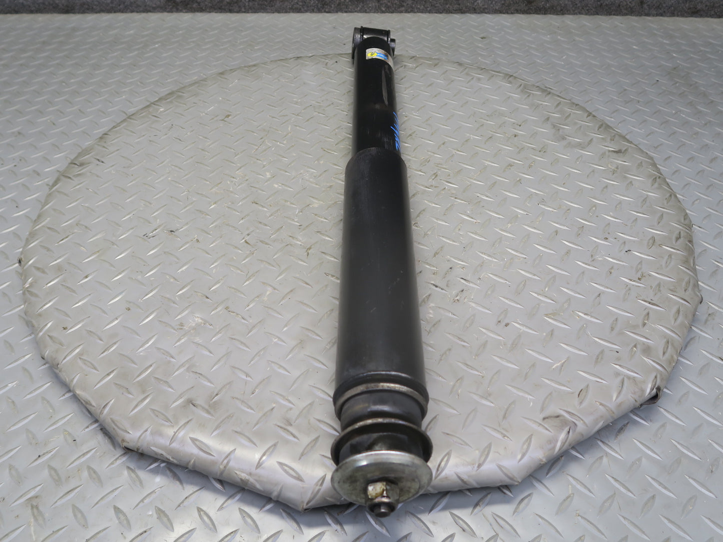 02-12 Mercedes W463 G500 Rear Left & Right Bilstein Strut Shock Absorber Set