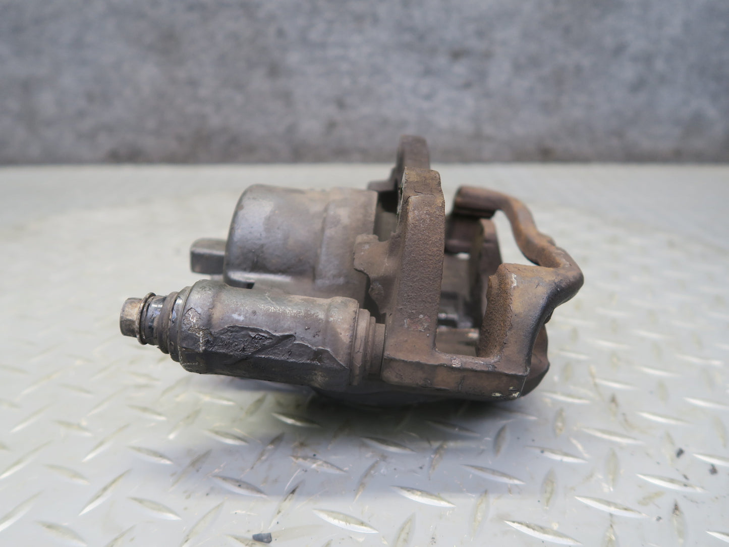 2002-2012 Mercedes W463 G500 Rear Left & Right Brake Caliper Set of 2
