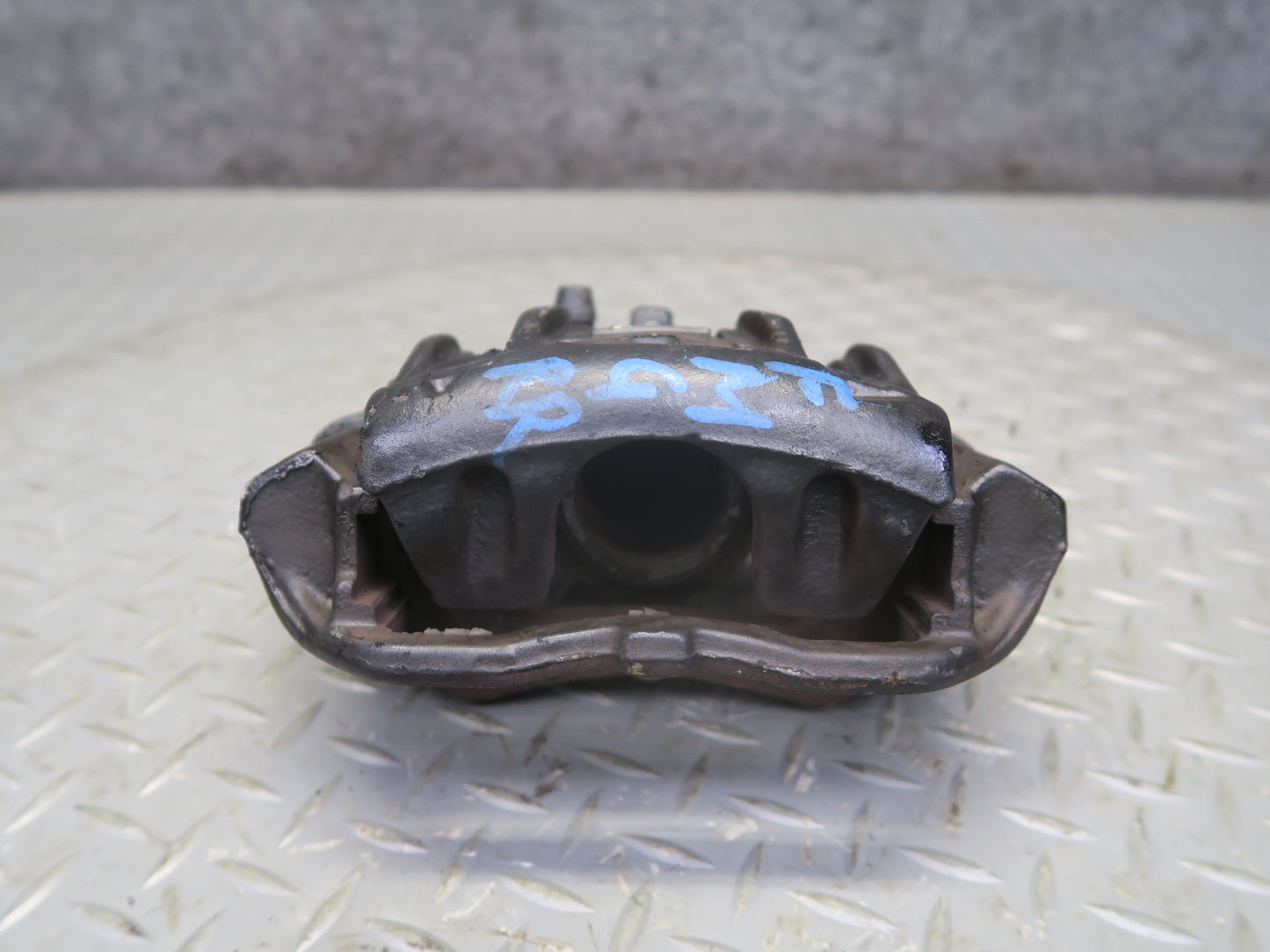 2002-2012 Mercedes W463 G500 Rear Left & Right Brake Caliper Set of 2