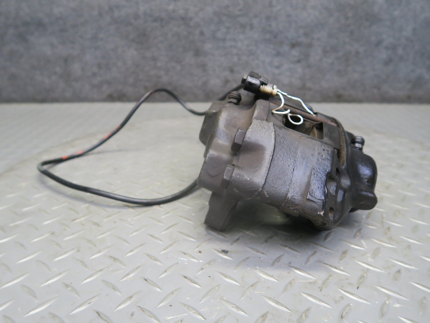 2002-2012 Mercedes W463 G500 Front Left & Right Brake Caliper Set of 2