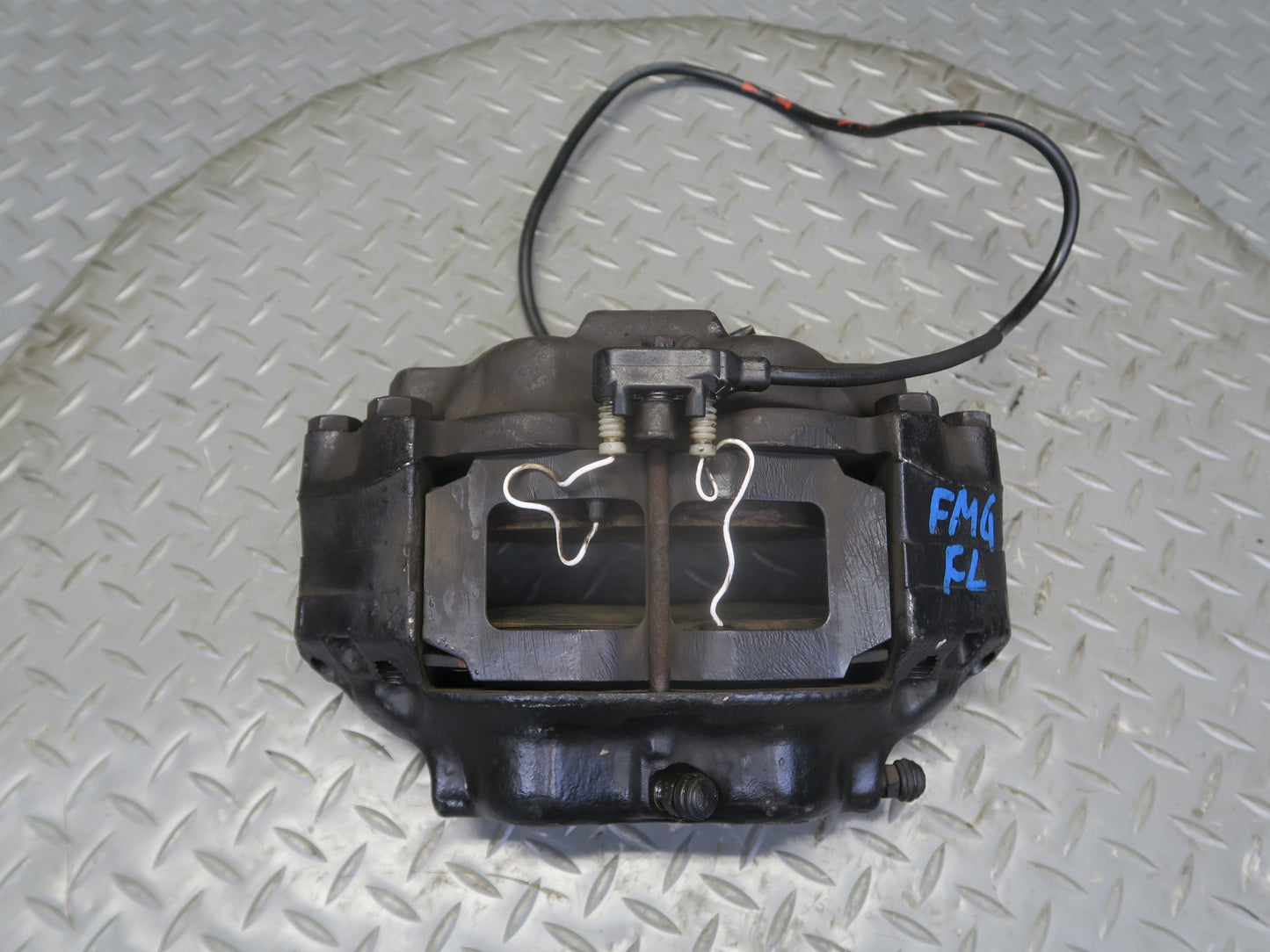 2002-2012 Mercedes W463 G500 Front Left & Right Brake Caliper Set of 2