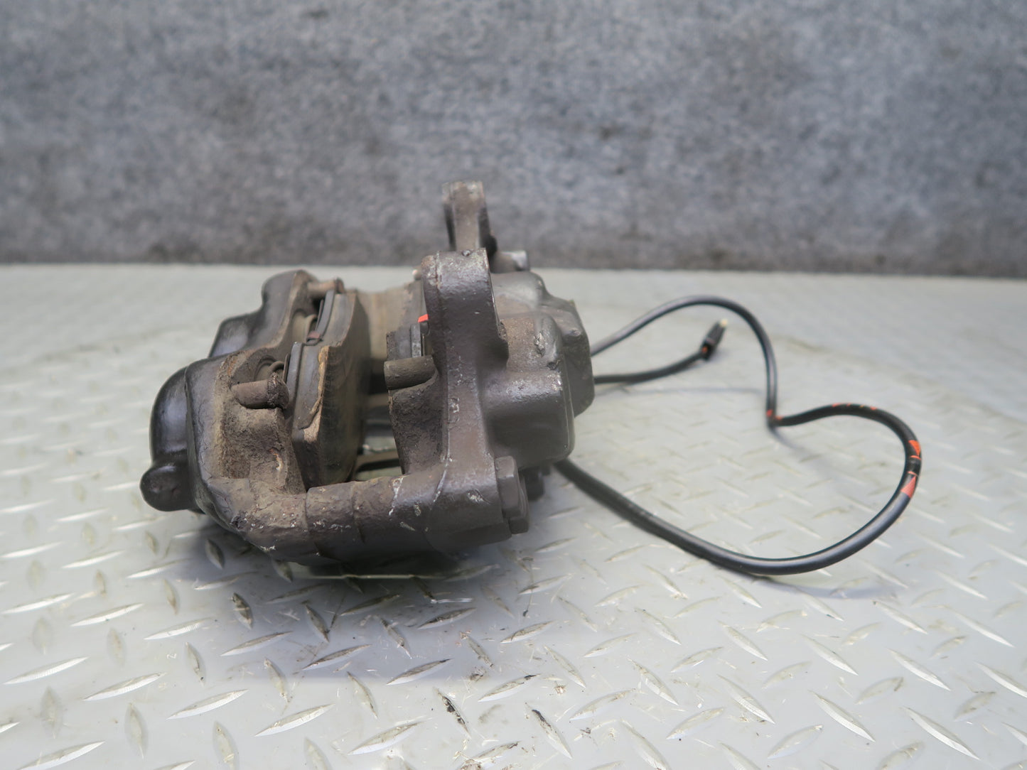 2002-2012 Mercedes W463 G500 Front Left & Right Brake Caliper Set of 2