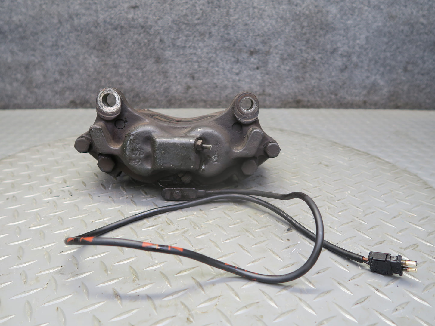 2002-2012 Mercedes W463 G500 Front Left & Right Brake Caliper Set of 2
