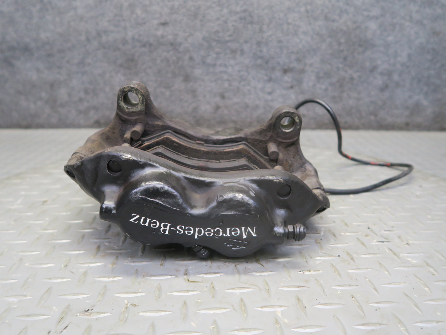 2002-2012 Mercedes W463 G500 Front Left & Right Brake Caliper Set of 2