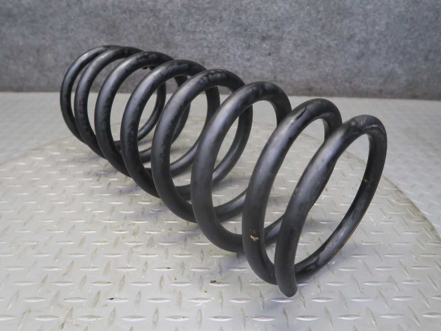 2002-2012 Mercedes W463 G500 4DOOR Rear Left  & Right  Coil Spring Set of 2