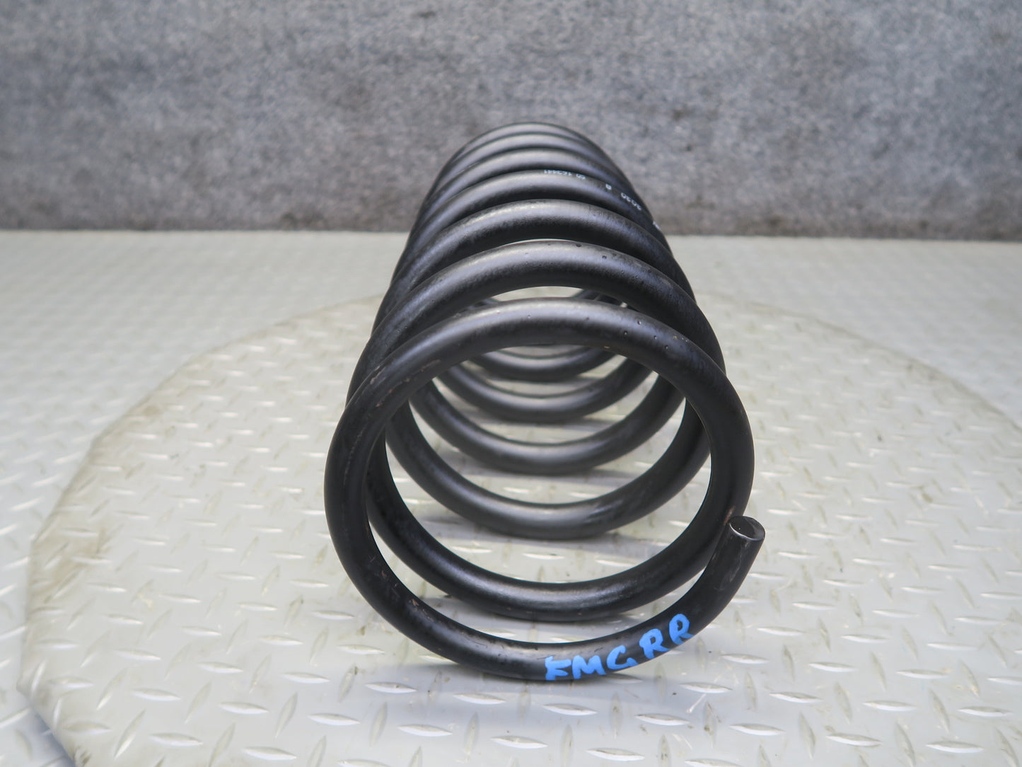 2002-2012 Mercedes W463 G500 4DOOR Rear Left  & Right  Coil Spring Set of 2