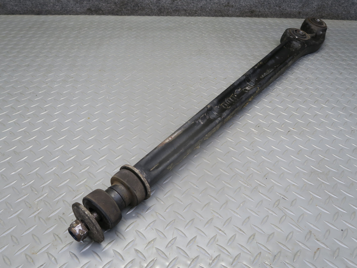2002-2012 Mercedes W463 G500 Rear Left Lower Trailing Control  Arm 4613520005