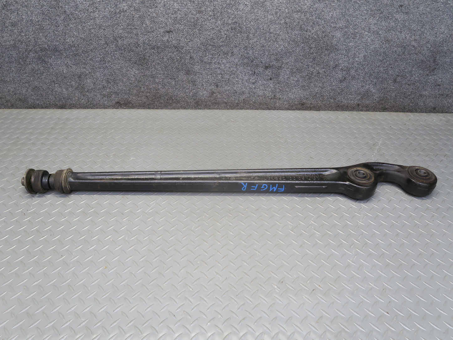 2002-2012 Mercedes W463 G500 Rear Right Lower Trailing Control  Arm 4613520005