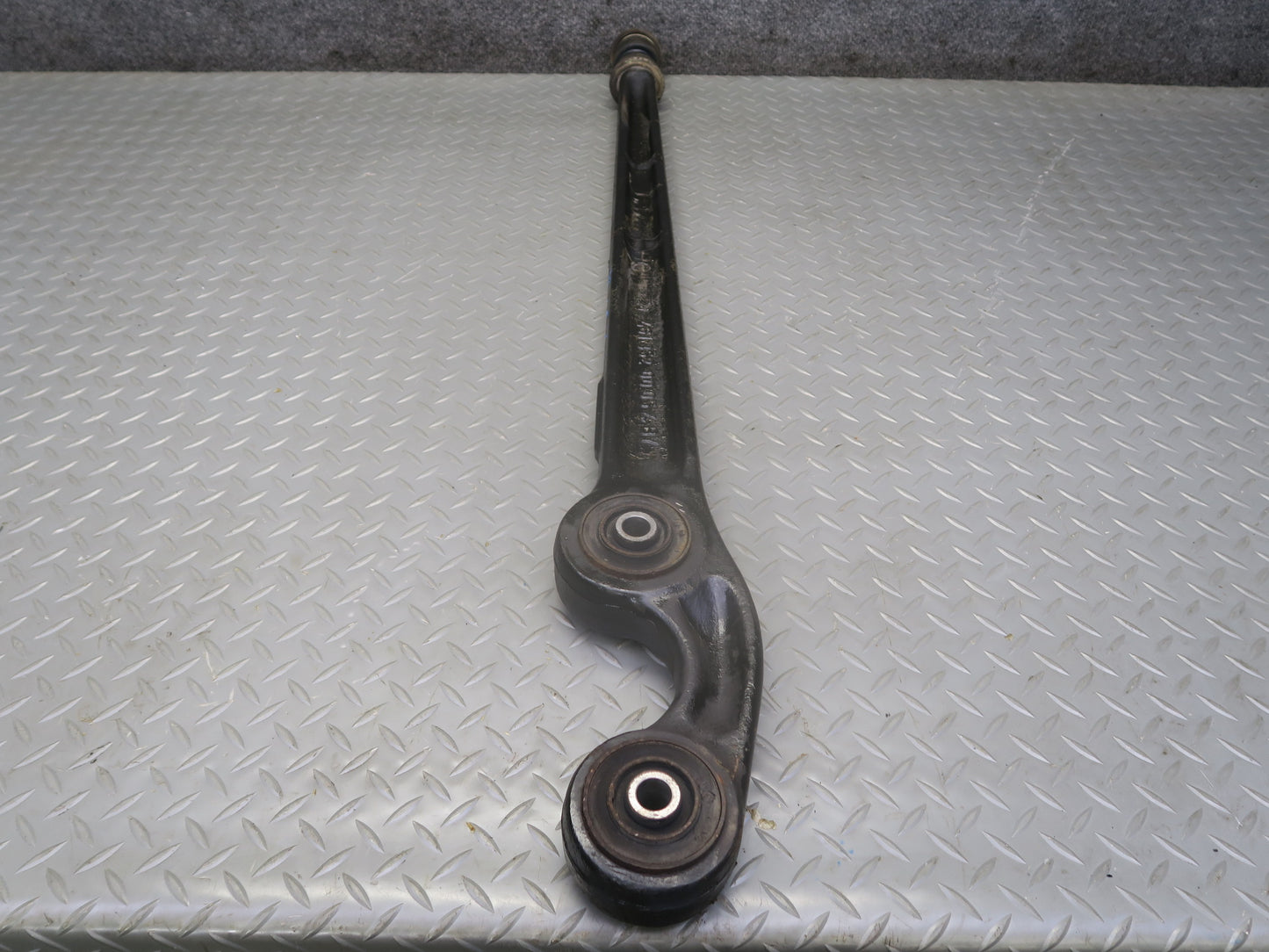 2002-2012 Mercedes W463 G500 Rear Right Lower Trailing Control  Arm 4613520005