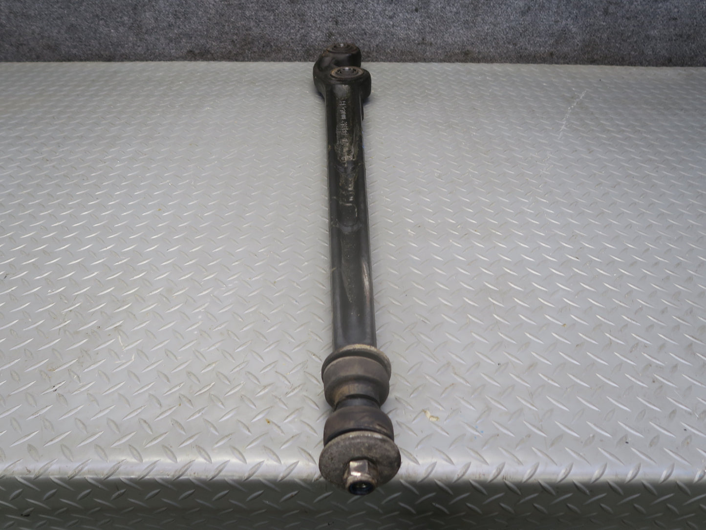 2002-2012 Mercedes W463 G500 Rear Right Lower Trailing Control  Arm 4613520005