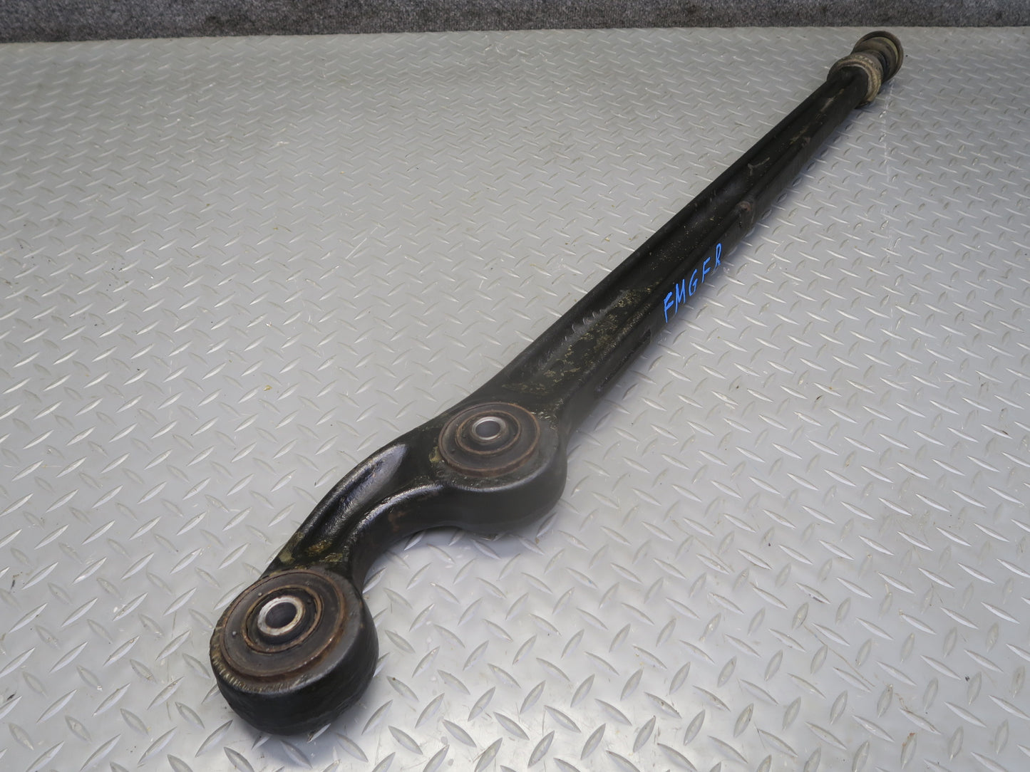 2002-2012 Mercedes W463 G500 Rear Right Lower Trailing Control  Arm 4613520005